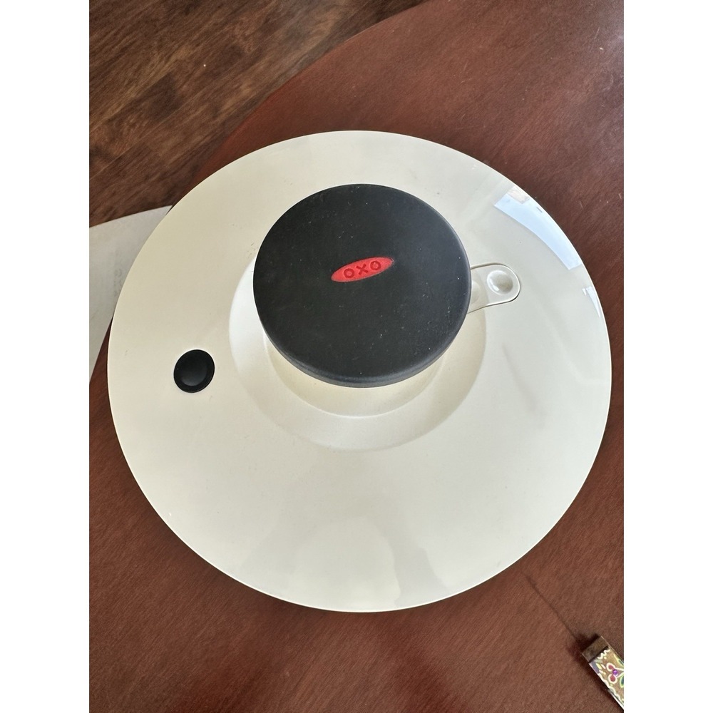 OXO 32480 10.5 Inch Salad‎ Spinner - Clear - Picture 2 of 3